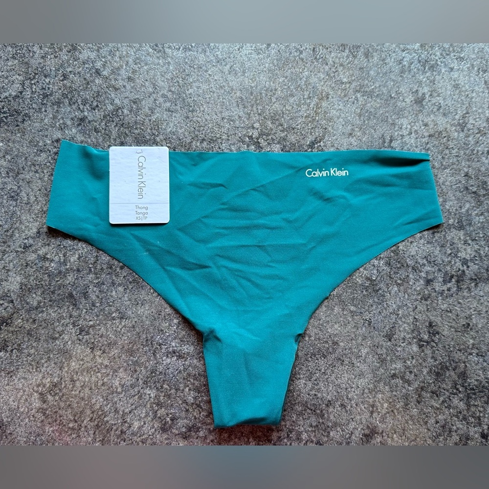 Calvin Klein XS Teal Thong BNWT
